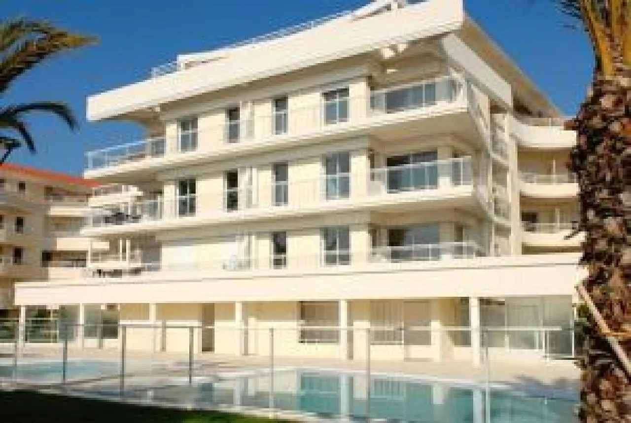 דירה Stunning 2 Bed Apt On The Seafront Of Cannes In A High Class Secure Building With Swimming Pool 463 צרפת